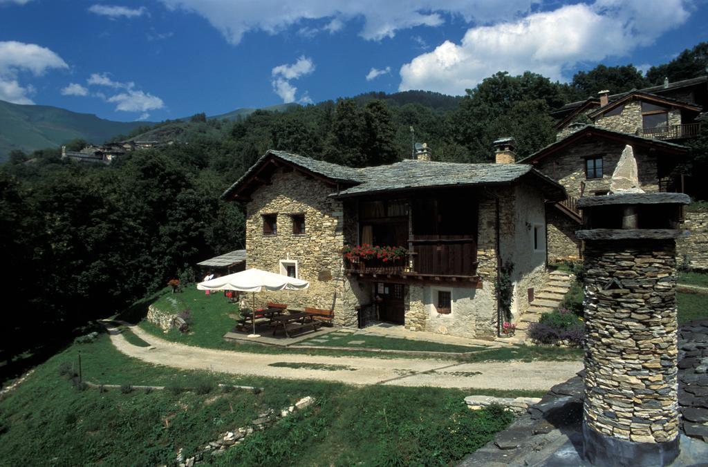 Locanda Codirosso Stroppo Esterno foto